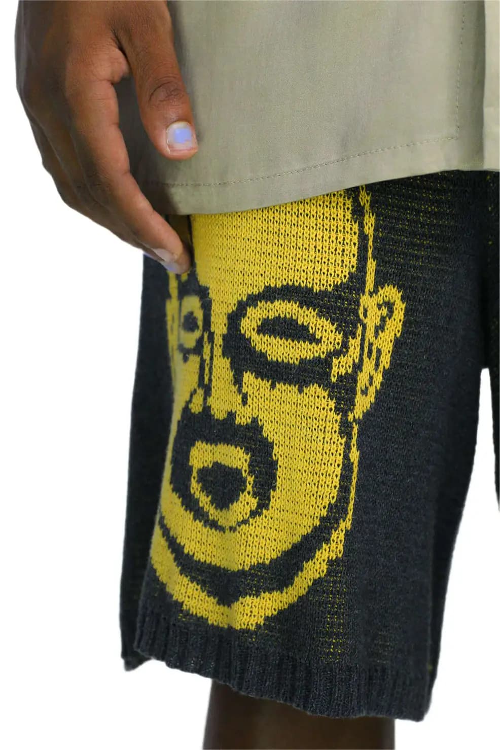 knitted shorts with a pattern g&y